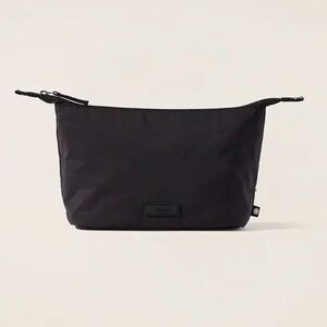 NWT Athleta All About Medium Cosmetic Pouch